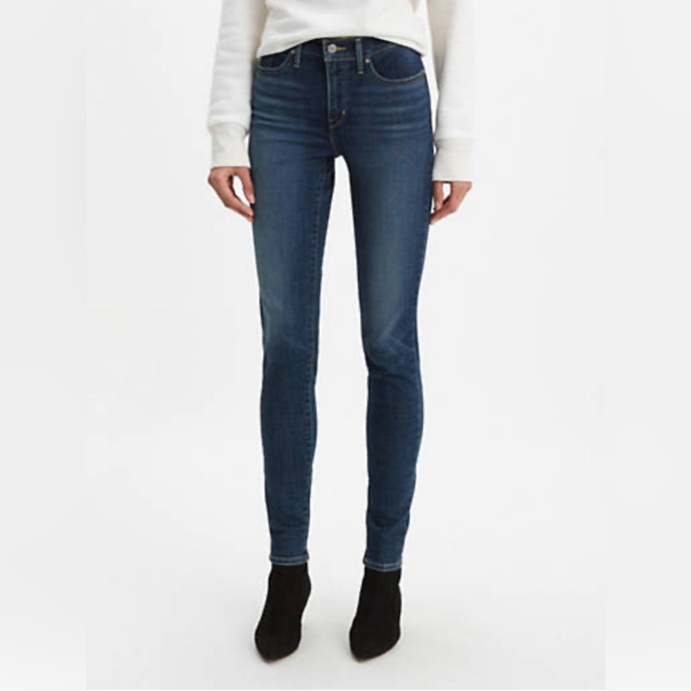 Levi’s 524 Skinny